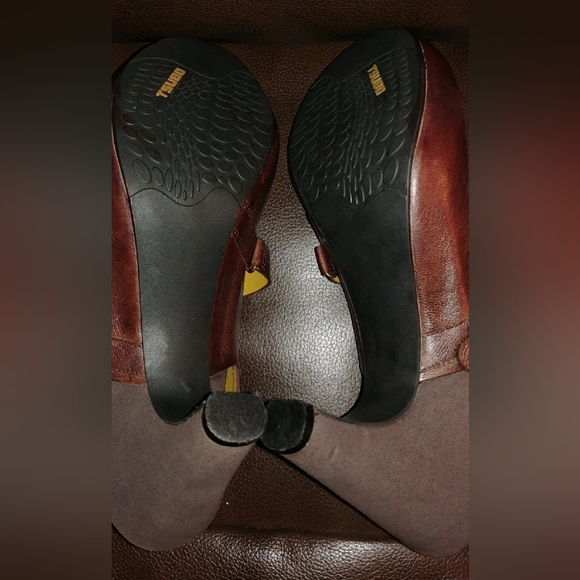 Tsubo burgundy pumps - Picture 2 of 7